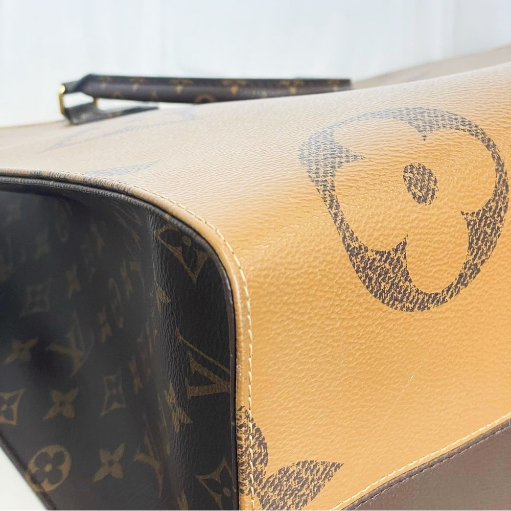 Louis Vuitton Monogram Canvas Tote Bag - Picture 11 of 12